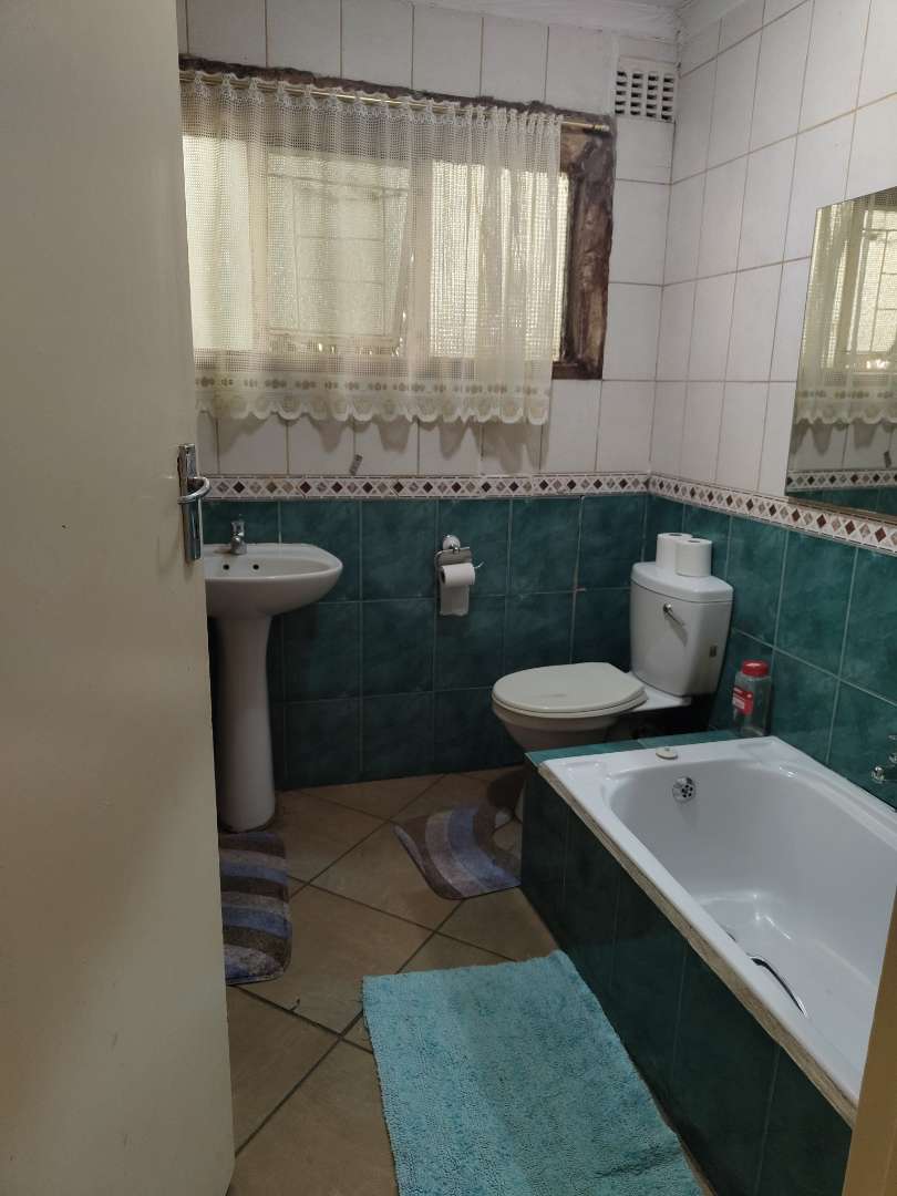 To Let 0 Bedroom Property for Rent in Dundee KwaZulu-Natal