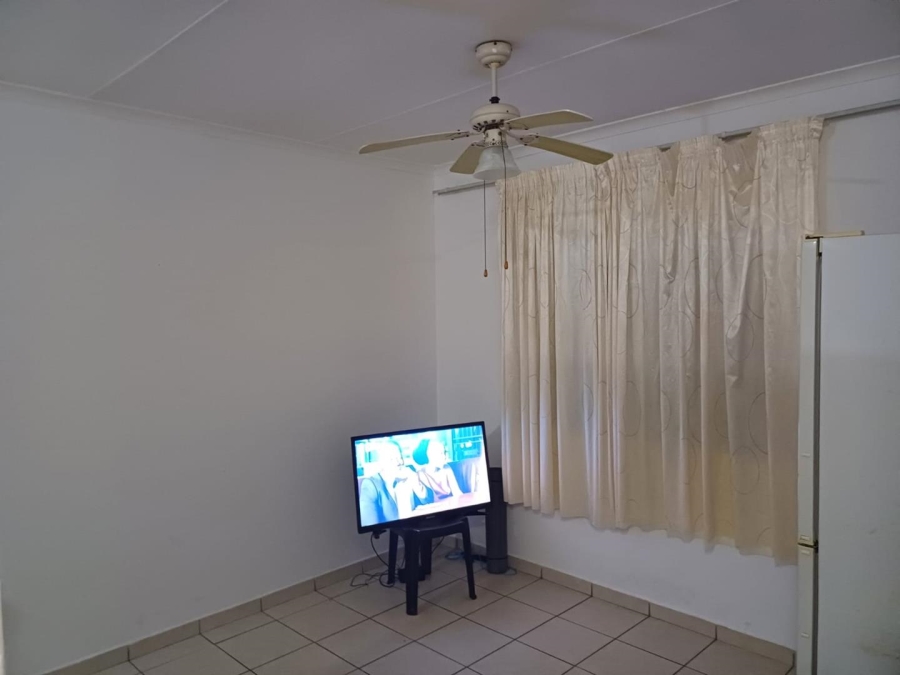 2 Bedroom Property for Sale in Richem KwaZulu-Natal
