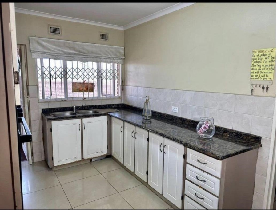 4 Bedroom Property for Sale in Sunningdale KwaZulu-Natal