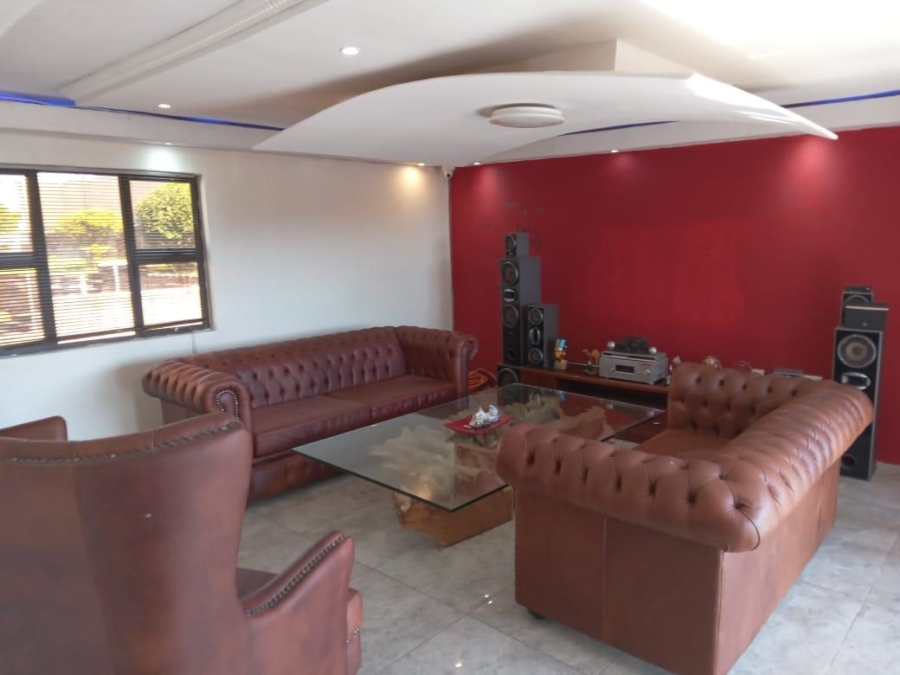 8 Bedroom Property for Sale in Montclair KwaZulu-Natal