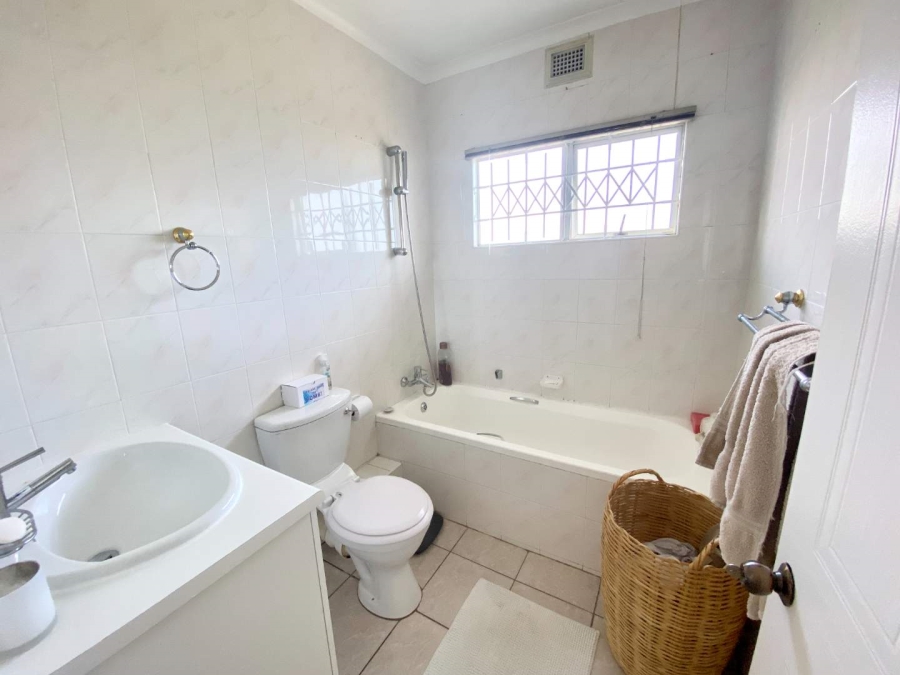 To Let 3 Bedroom Property for Rent in Somerset Park KwaZulu-Natal
