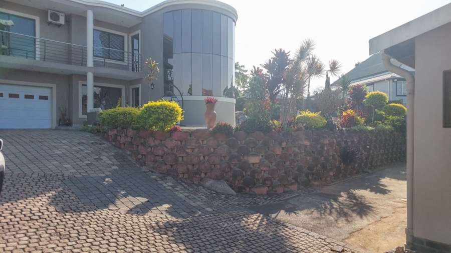 8 Bedroom Property for Sale in Malvern KwaZulu-Natal