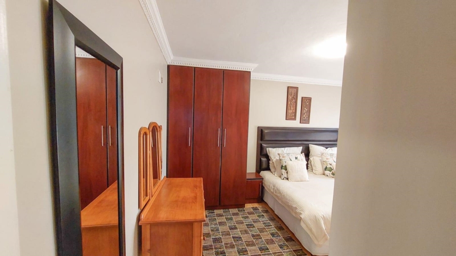 8 Bedroom Property for Sale in Malvern KwaZulu-Natal