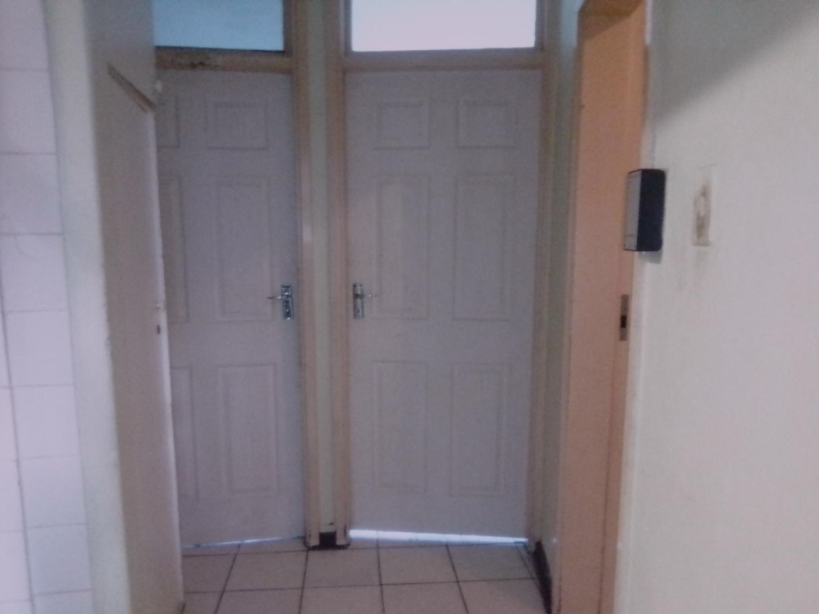 2 Bedroom Property for Sale in Durban Central KwaZulu-Natal