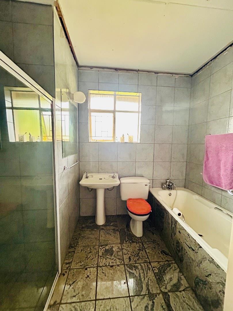 4 Bedroom Property for Sale in Utrecht KwaZulu-Natal