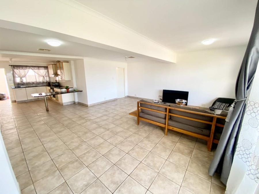 8 Bedroom Property for Sale in Glen Ashley KwaZulu-Natal