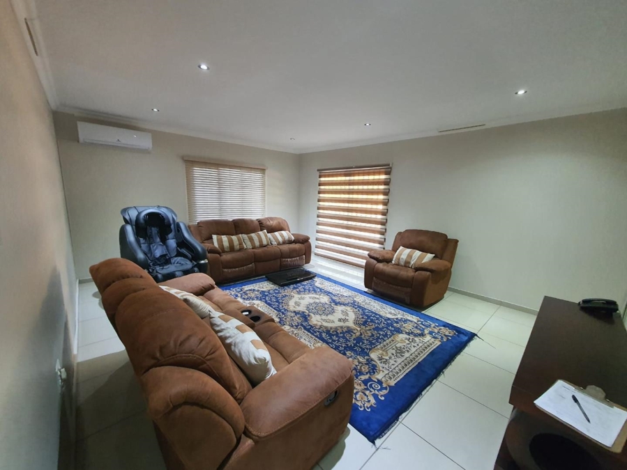 4 Bedroom Property for Sale in Veld En Vlei KwaZulu-Natal