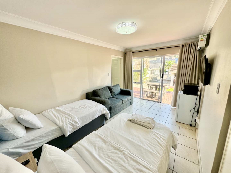 9 Bedroom Property for Sale in Glen Ashley KwaZulu-Natal