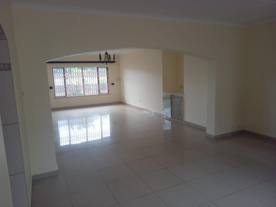 2 Bedroom Property for Sale in Sunningdale KwaZulu-Natal