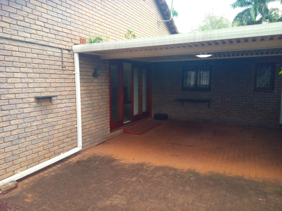 2 Bedroom Property for Sale in Sunningdale KwaZulu-Natal