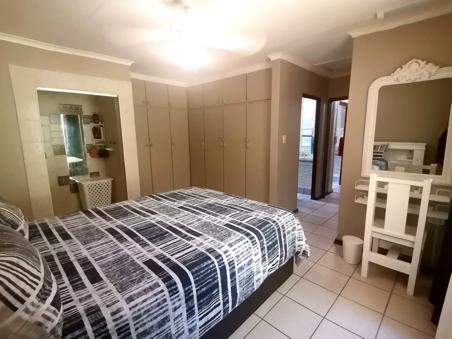 To Let 3 Bedroom Property for Rent in Ramsgate KwaZulu-Natal