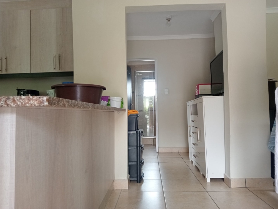 To Let 2 Bedroom Property for Rent in Sarnia KwaZulu-Natal