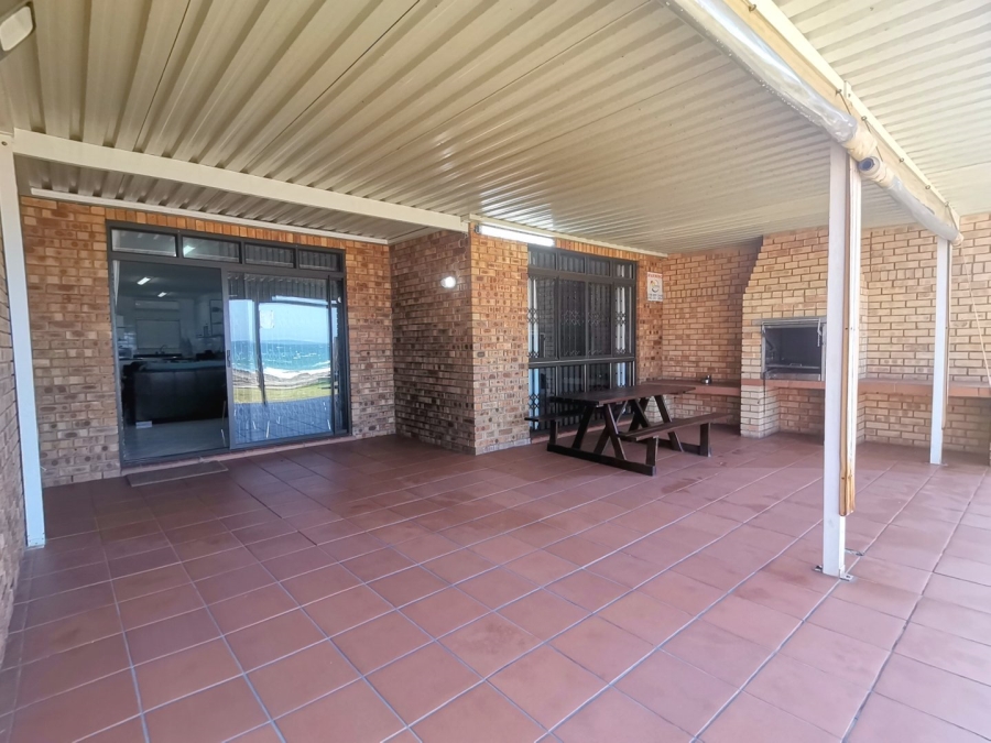 3 Bedroom Property for Sale in Hibberdene KwaZulu-Natal