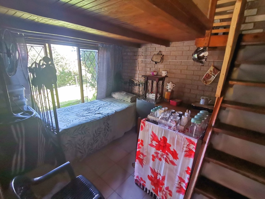 5 Bedroom Property for Sale in Beacon Rocks KwaZulu-Natal