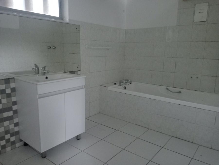 To Let 1 Bedroom Property for Rent in Atholl Heights KwaZulu-Natal