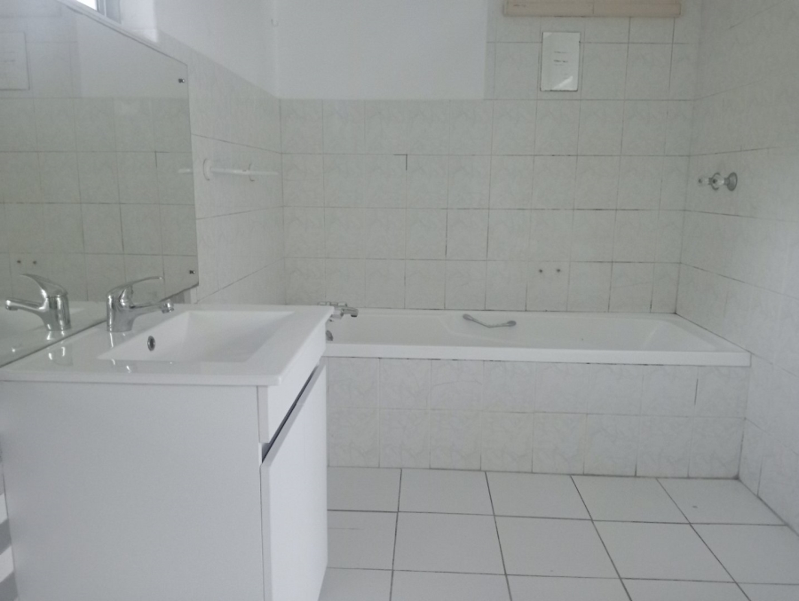 To Let 1 Bedroom Property for Rent in Atholl Heights KwaZulu-Natal