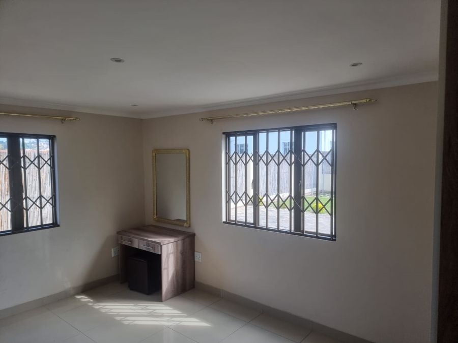 To Let  Bedroom Property for Rent in Malvern KwaZulu-Natal