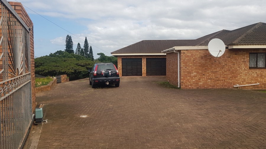 3 Bedroom Property for Sale in Uvongo Beach KwaZulu-Natal