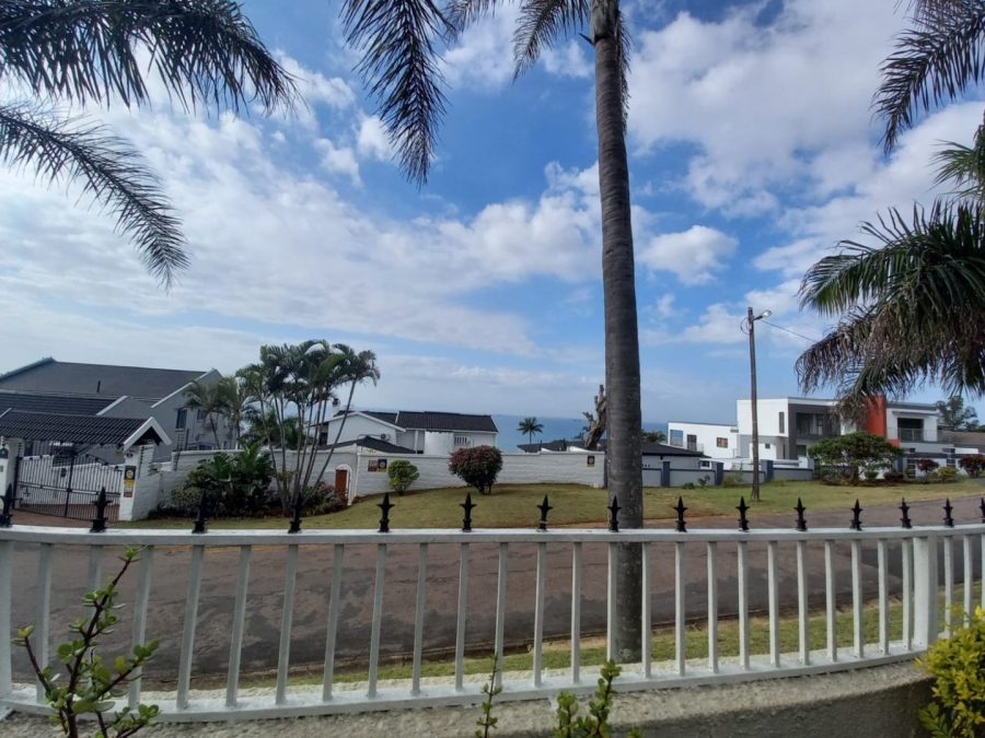 5 Bedroom Property for Sale in La Mercy KwaZulu-Natal