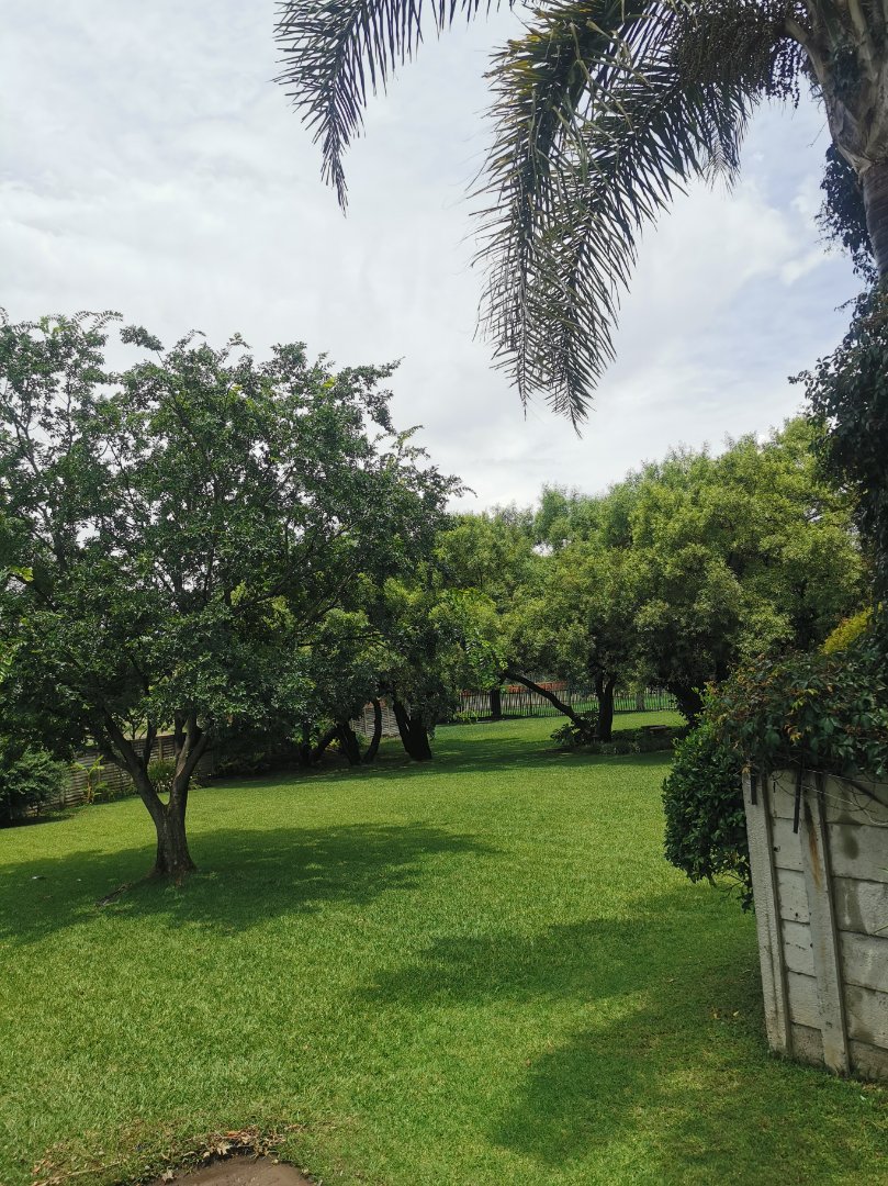 2 Bedroom Property for Sale in Huttenheights KwaZulu-Natal