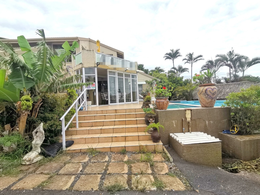 7 Bedroom Property for Sale in Manaba Beach KwaZulu-Natal