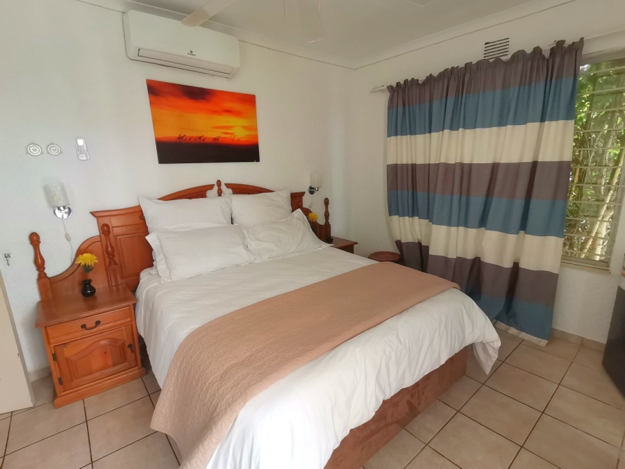 7 Bedroom Property for Sale in Manaba Beach KwaZulu-Natal