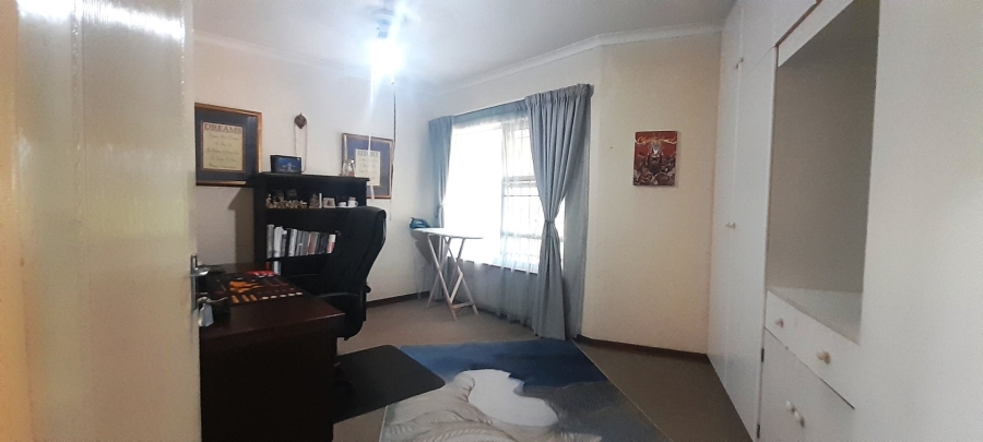 3 Bedroom Property for Sale in Amanzimtoti KwaZulu-Natal