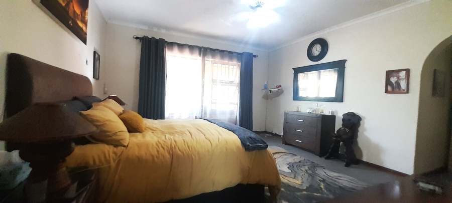 3 Bedroom Property for Sale in Amanzimtoti KwaZulu-Natal