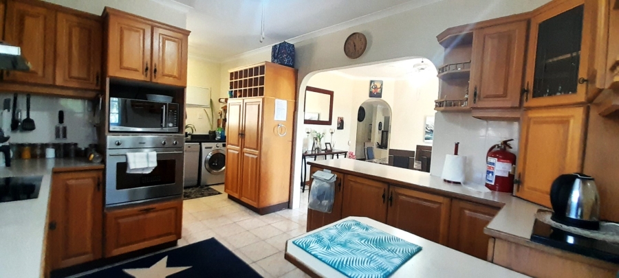 3 Bedroom Property for Sale in Amanzimtoti KwaZulu-Natal