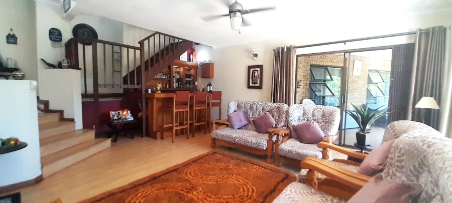 3 Bedroom Property for Sale in Amanzimtoti KwaZulu-Natal