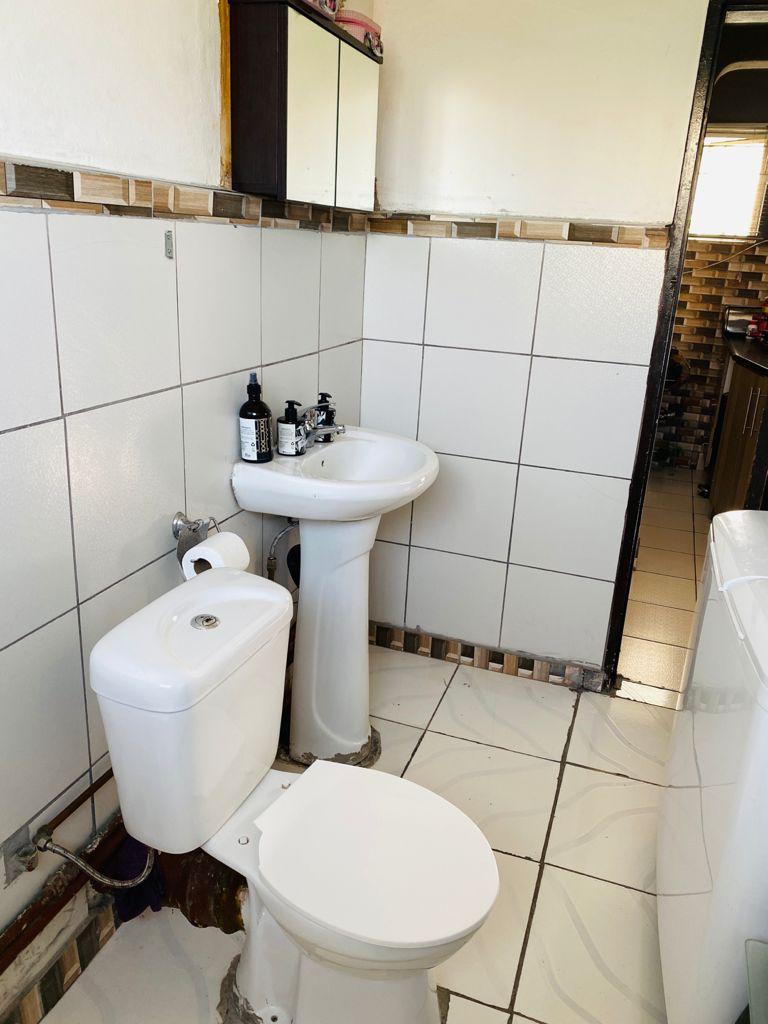 1 Bedroom Property for Sale in Glenwood KwaZulu-Natal