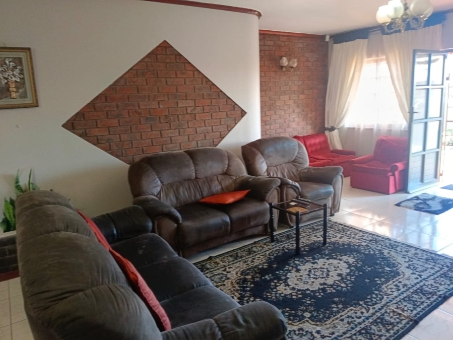 3 Bedroom Property for Sale in Burlington Heights KwaZulu-Natal