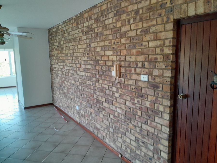 2 Bedroom Property for Sale in Freeland Park KwaZulu-Natal