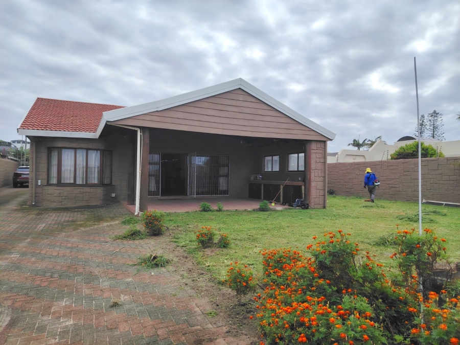 5 Bedroom Property for Sale in Shelly Beach KwaZulu-Natal