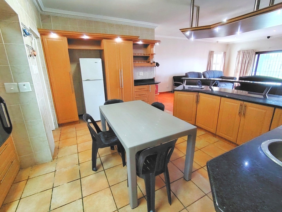 5 Bedroom Property for Sale in Shelly Beach KwaZulu-Natal