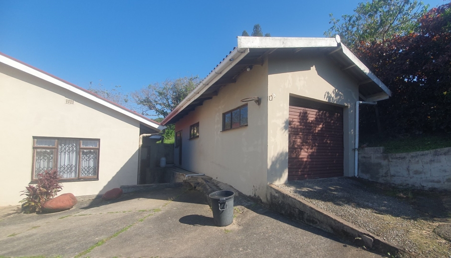 3 Bedroom Property for Sale in Sea Park KwaZulu-Natal