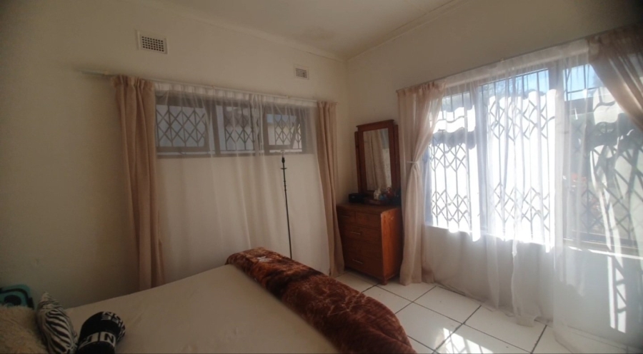 3 Bedroom Property for Sale in Sea Park KwaZulu-Natal