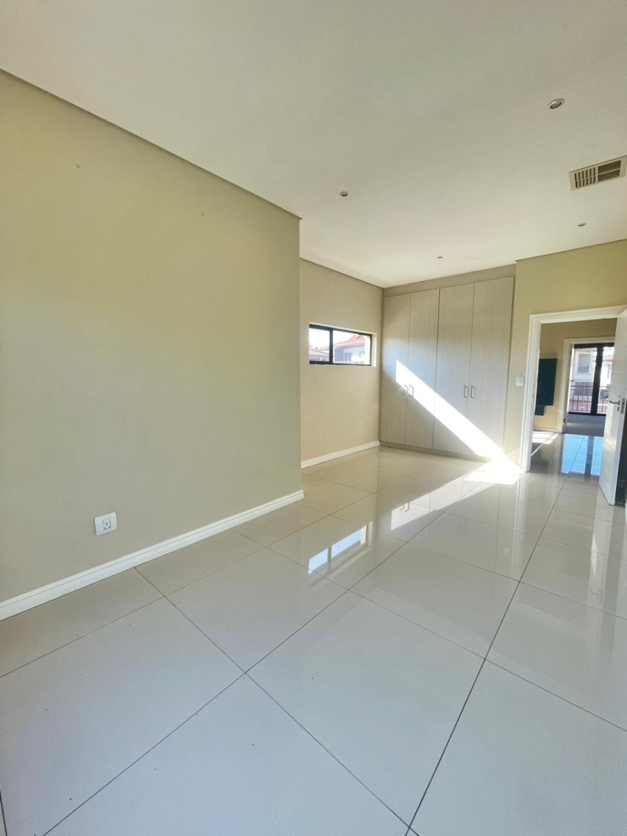 To Let 3 Bedroom Property for Rent in Izinga KwaZulu-Natal