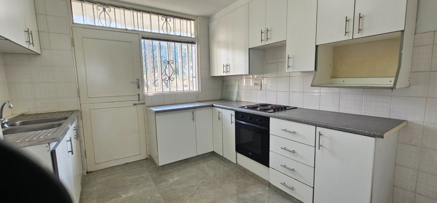 To Let 2 Bedroom Property for Rent in Essenwood KwaZulu-Natal