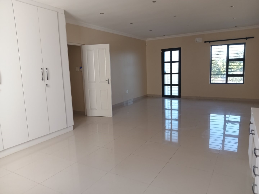 To Let 3 Bedroom Property for Rent in Dawncliffe KwaZulu-Natal