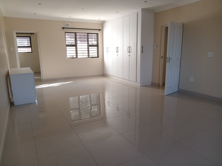 To Let 3 Bedroom Property for Rent in Dawncliffe KwaZulu-Natal