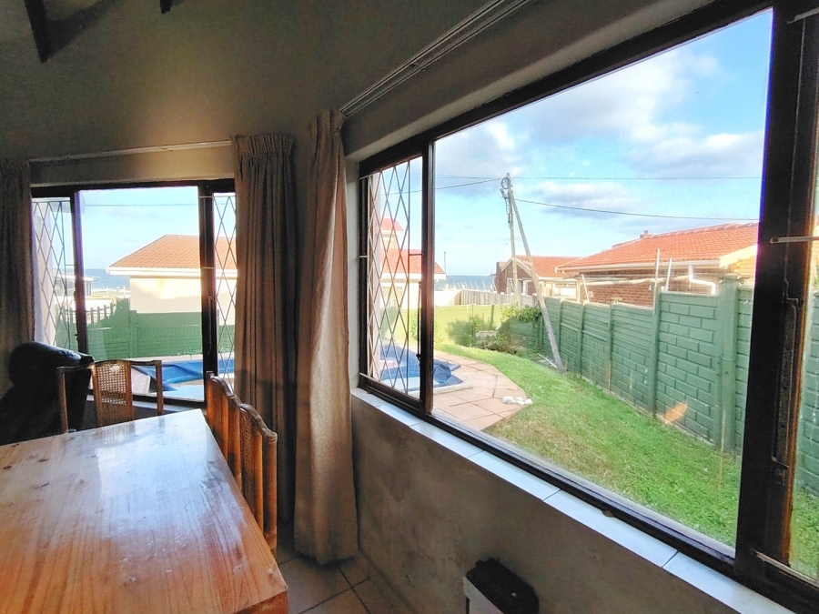 4 Bedroom Property for Sale in St Michaels On Sea KwaZulu-Natal