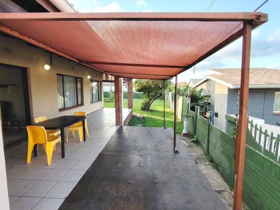 4 Bedroom Property for Sale in St Michaels On Sea KwaZulu-Natal