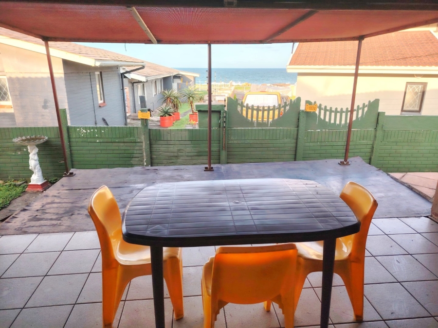 4 Bedroom Property for Sale in St Michaels On Sea KwaZulu-Natal