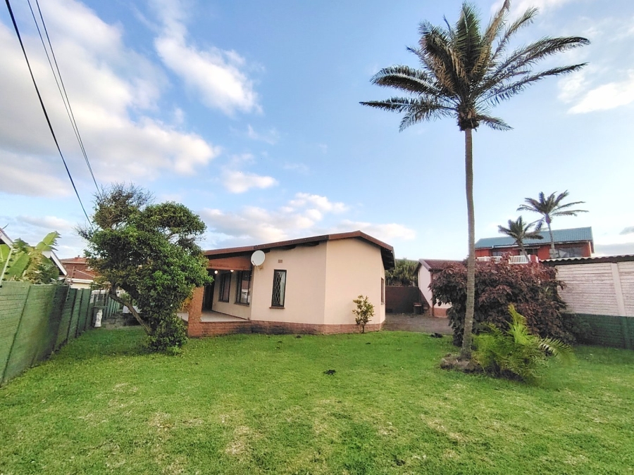 4 Bedroom Property for Sale in St Michaels On Sea KwaZulu-Natal