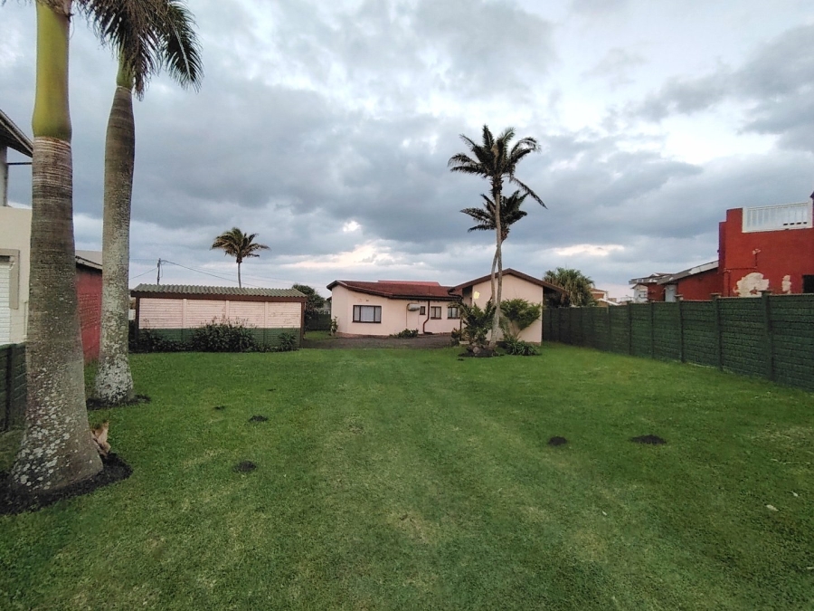 4 Bedroom Property for Sale in St Michaels On Sea KwaZulu-Natal