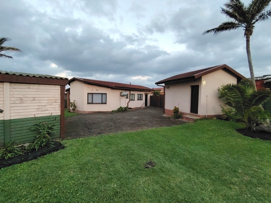 4 Bedroom Property for Sale in St Michaels On Sea KwaZulu-Natal