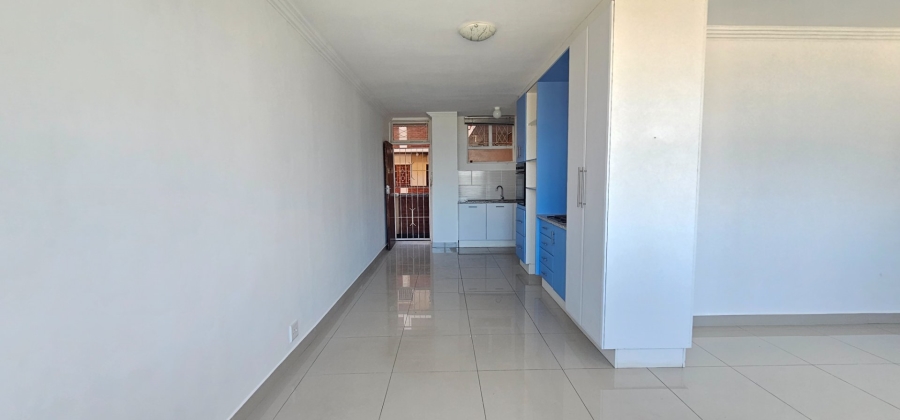 1 Bedroom Property for Sale in Essenwood KwaZulu-Natal