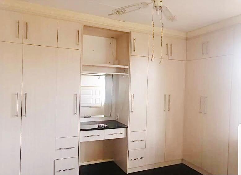 2 Bedroom Property for Sale in Barry Hertzog Park KwaZulu-Natal