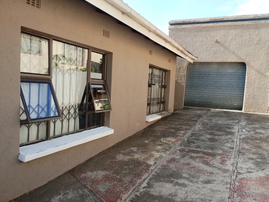  Bedroom Property for Sale in Ngwelezana KwaZulu-Natal